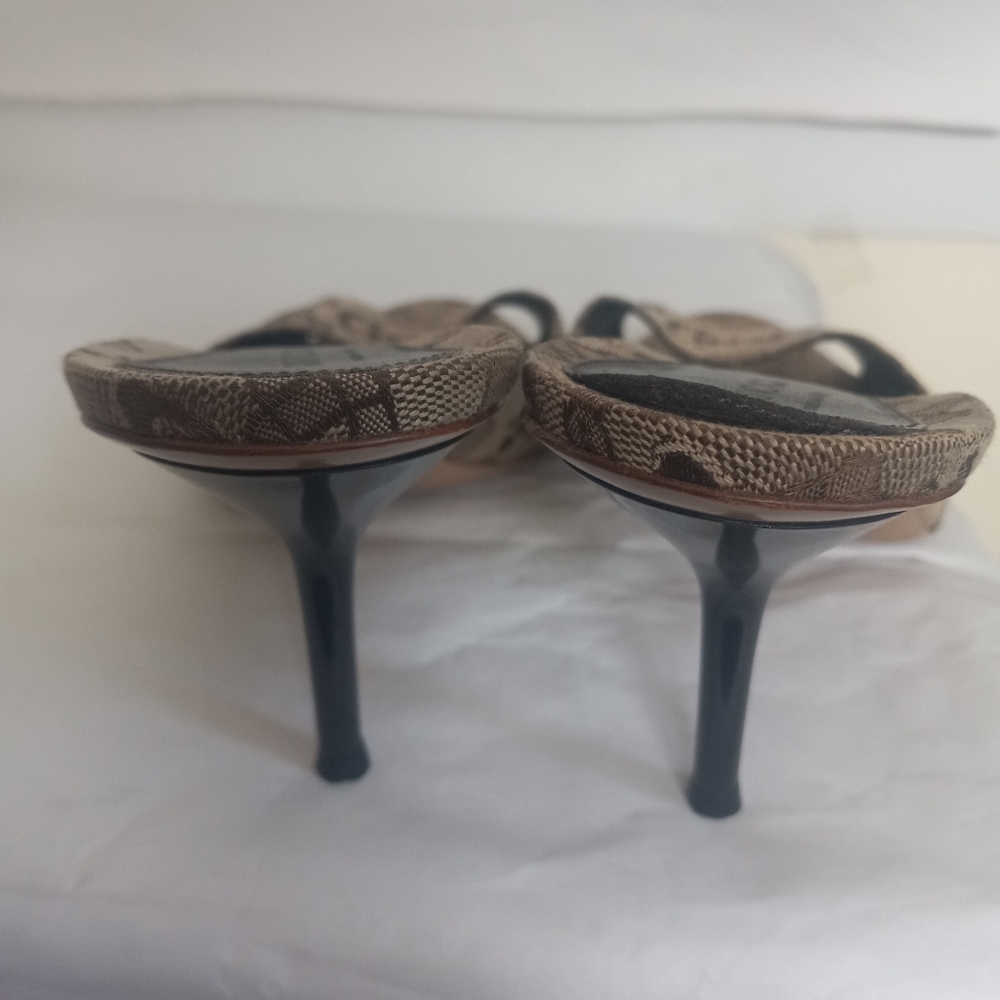 Gucci monogram chain heels size 38.5 - Picture 15 of 16